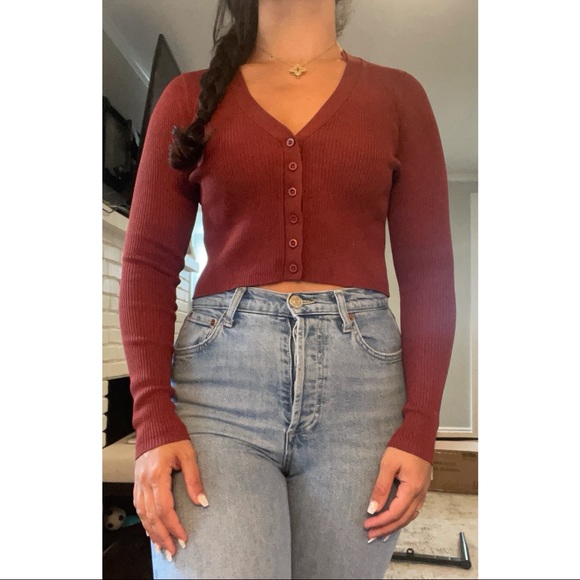 🔴SOLD🔴 Zara Cropped Cardigan Sweater - Picture 3 of 7